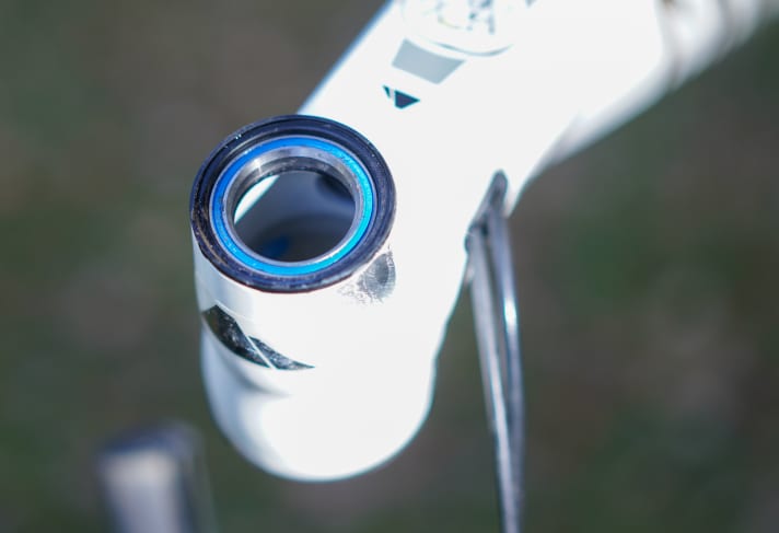 No rust, no rattle, no hooking, no play: the bearings of the Acros headset were largely unimpressed by the test.