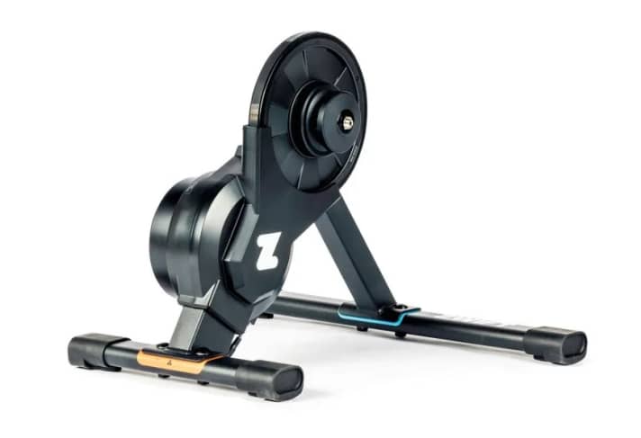 Smart trainieren, z.B. mit dem Smarttrainer von Zwift.