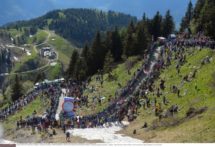   Gradients in the double-digit range - Monte Zoncolan is considered one of the toughest climbs in Italy.