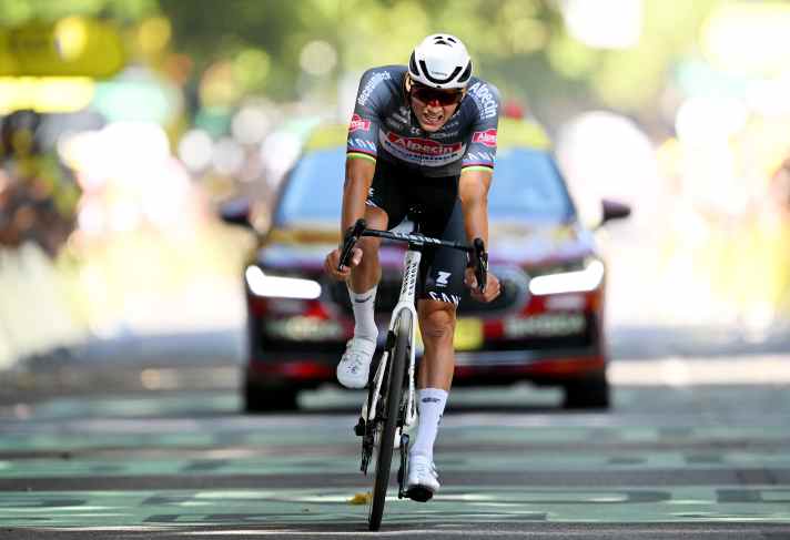 Mathieu van der Poel is at the start of the Renewi Tour like last year