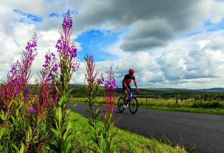 Far-reaching views: The low-traffic side roads north of Glasgow are perfect for touring.