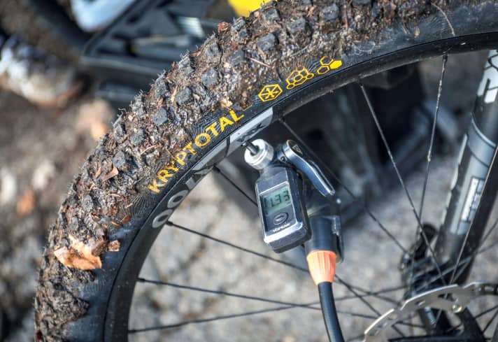 Tyre pressure measurement