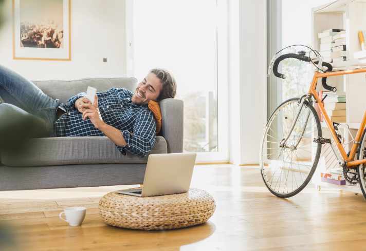 Il est rare de vivre de manière aussi détendue avec une charge d'entraînement élevée. Lorsque l'entraînement, le travail et la famille sont source de stress, le risque de surentraînement est accru.