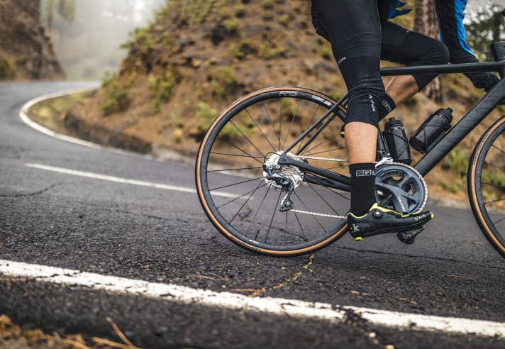 Die Gratwanderung zwischen Straße und Schotter ist für viele die neue Art, Rennrad zu fahren