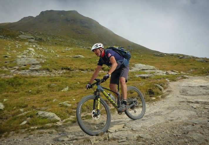   Four times from St. Anton am Arlberg to Lake Como: the Scott Spark RC collected its test kilometres on the Maloja and Engadin routes.