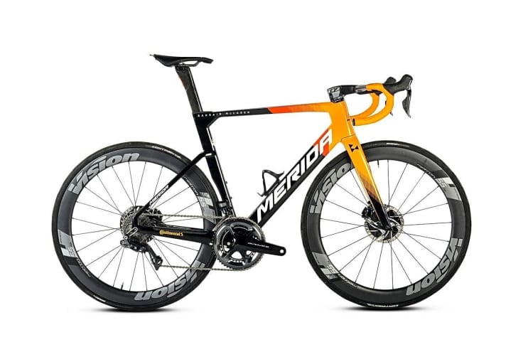 The sinfully expensive version of the Merida Reacto from the World Tour team, which scored 1.6 in the 2021 TOUR test.