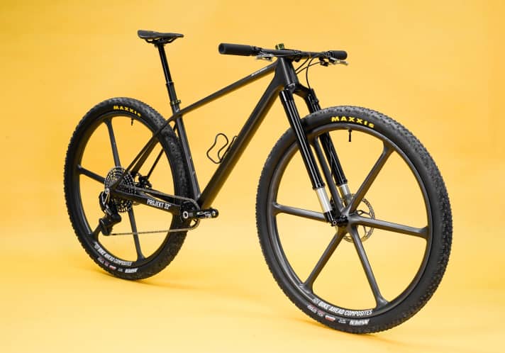 Both interview partners agree that 32-inch wheels are coming.