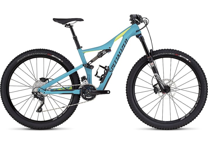 A women's mountain bike with special geometry and suspension elements that are perfectly tuned even for lightweight riders: The Specialized Rhyme FSR Comp Carbon.