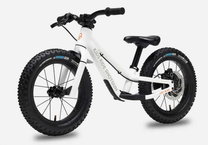 Balance bike with fat tyres: The Kids Ride Shotgun Dirt Hero is the enduro mountain bike for very young children.