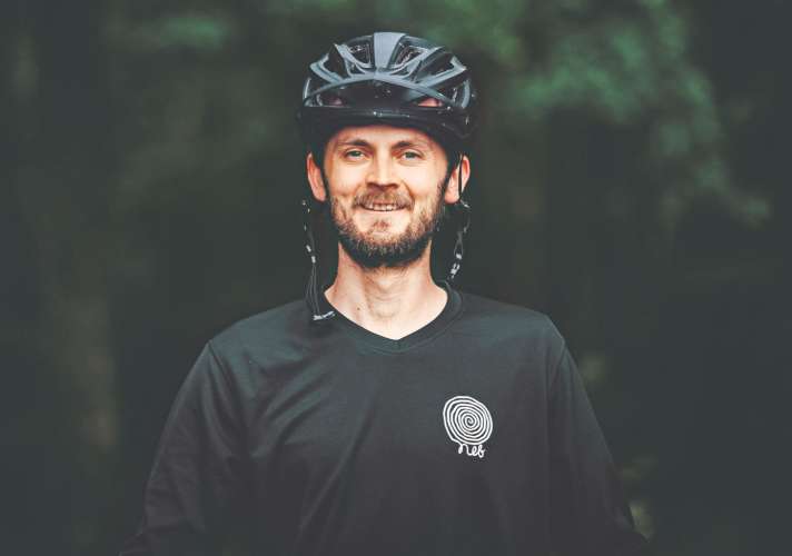Raaw-Chef Ruben Torenbeek hat kein konventionelles Trailbike im Programm. Eine Meinung hat er dennoch dazu. Übrigens: Das kleinhubigste Rad im Sortiment ist das Raaw Jibb.