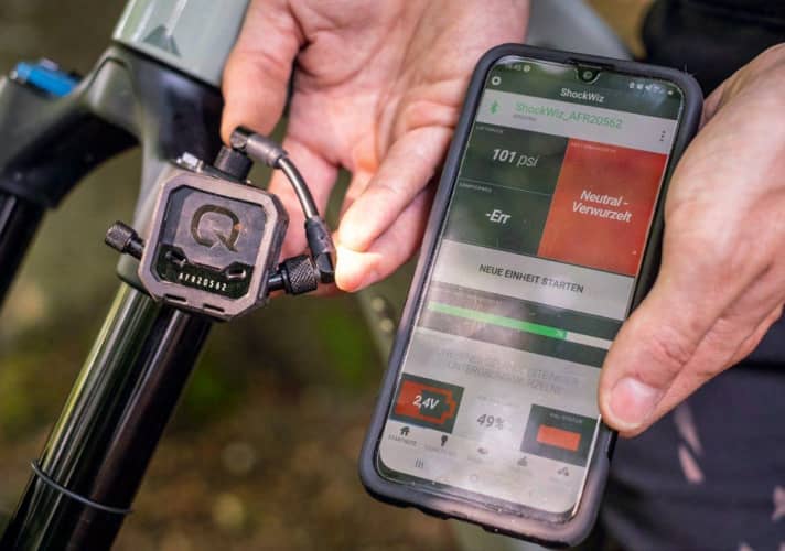 Quarq Shockwiz: Magic box plus app for adjusting the spring elements