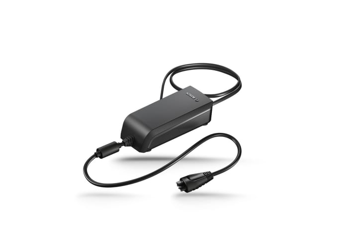   The new charging cable for travelling from Bosch: you can pack the charger in your rucksack for multi-day E-MTB tours.