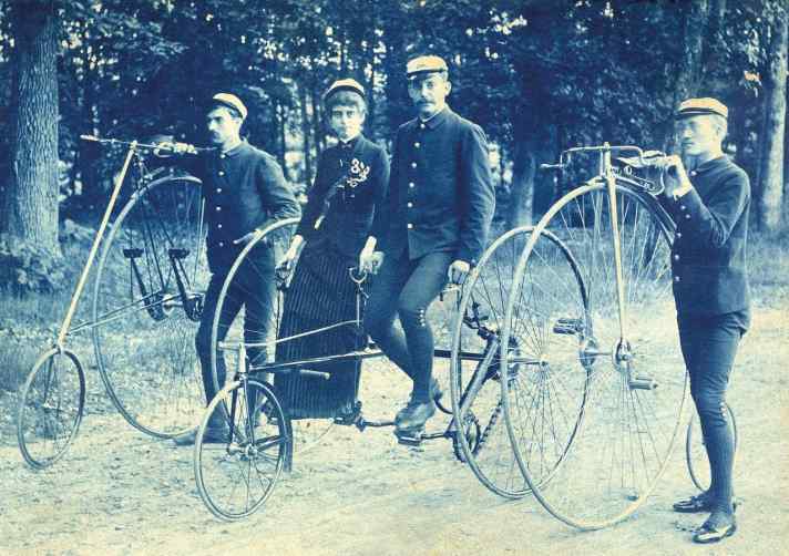 Rad-Bücher: Die kulturellen Veränderungen, die das Fahrrad bewirkte, werden mit diesem Buch erst so richtig bewusst.