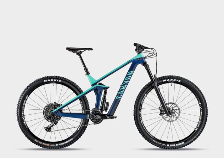   Canyon Strive CF 6.0 – 3499 Euro – 14,9 kg