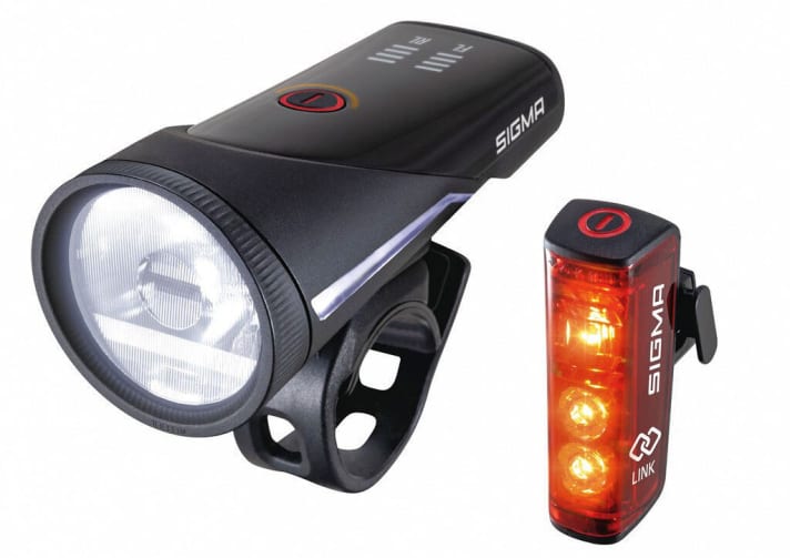 Sigma Aura 100 hat einen Automatikmodus, der die Helligkeit der Lampe an das Umgebungslicht anpasst.