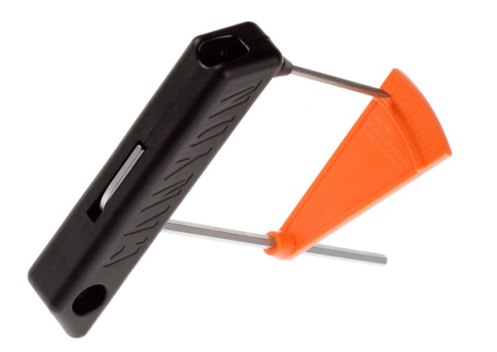   The old torque wrench from Canyon. There is now a revised version that includes a T25 Torx attachment in addition to the 3, 4, 5 and 6 mm Allen bits.