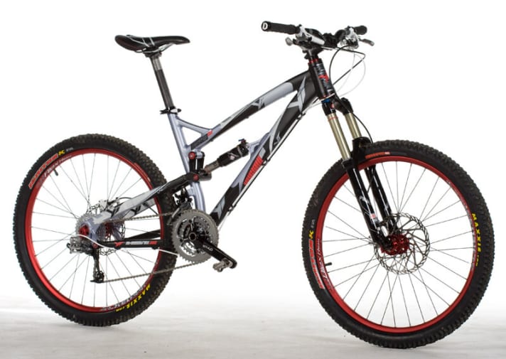   Im BIKE-Test im Jahr 2011: das YT Industries Wicked, das Erstlingswerk des Versenders in Sachen All Mountain.