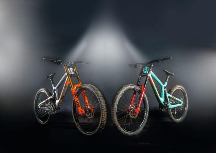   Wer auf Bigbikes setzt, kommt an diesen Doppelbrückengabeln von Rockshox und Fox nicht vorbei. Die zwei Ami-Forken dominieren den Markt und fahren im Worldcup Siege ein. Nur, welche ist die Bessere?