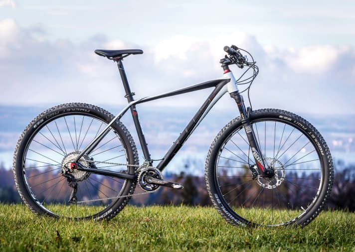   Solid technology, at home off-road: the Bulls Copperhead 29 RS.