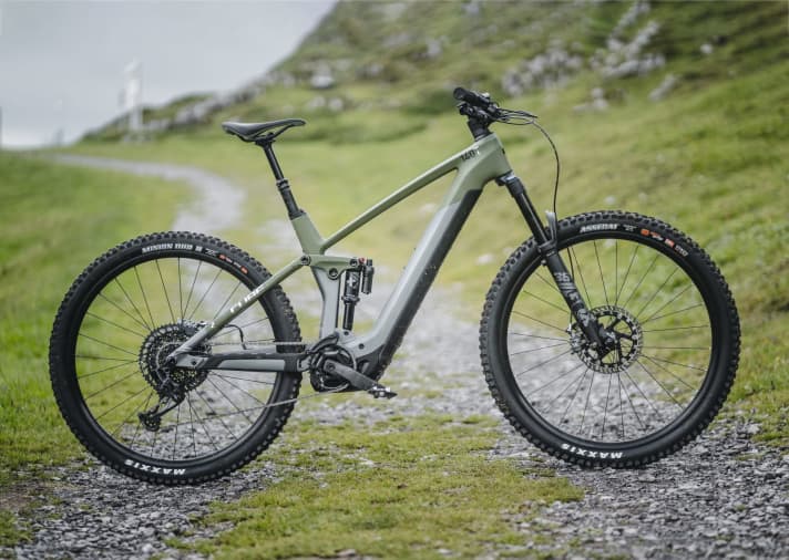 Unser Testbike: das a href="https://luna.r.lafamo.com/ts/i5533923/tsc?amc=con.blbn.497955.507800.14129791&smc=BIKE&rmd=3&trg=https%3A%2F%2Fwww.fahrrad-xxl.de%2Fsuche%2F%3Fq%3DCube%2BStereo%2BHybrid%2B140%2BTM%2B2022" target="_blank" rel="noopener noreferrer nofollow"Cube Stereo Hybrid 140 TM/a * | *