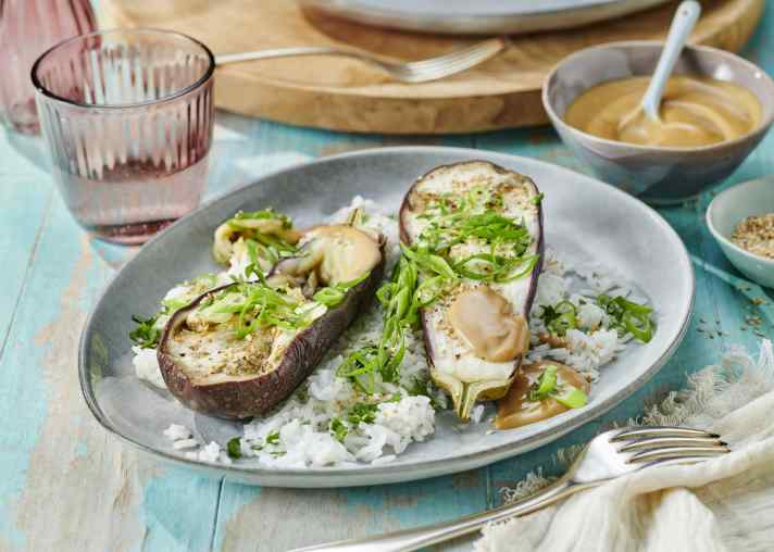 Bei Stagnation im Training sollten vegan lebende Sportler von ihren Peanutbutter-Auberginen mit Duftreis aufblicken und einen Arzt aufsuchen.