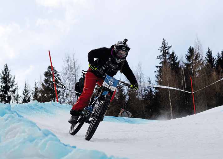 Biking on snow, does that go together?