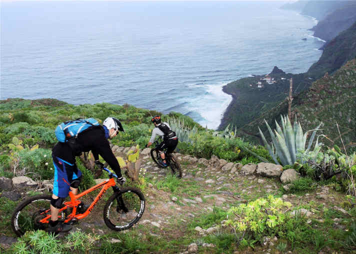 La Palma's trails and all bike shops have finally reopened without restrictions following the volcanic eruption.