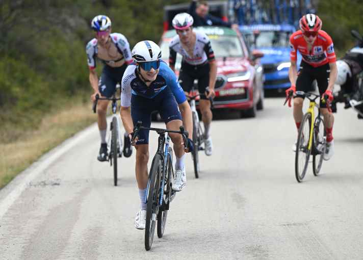 Matthew Riccitello even presented Jonas Vingegaard and João Almeida with challenges at the Tour of Spain