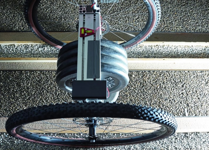 Tous les tests ont été réalisés indépendamment des fabricants, avec leurs propres procédures.