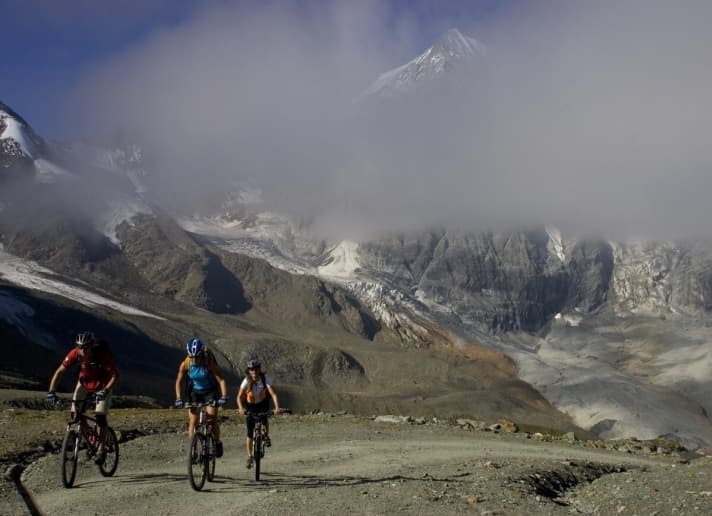  Climb up the steep gravel road to the Madritschjoch.
