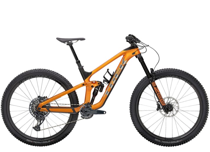   Das Slash 9.8 hat als erstes Modell eine Rockshox ZEB-Gabel mit dicken 38-Millimeter-Standrohren. Für die Sram Eagle GX Ausstattung zahlt man 6599 Euro. Dasselbe Bike mit Shimano XT-Ausstattung kostet ebenfalls 6599 Euro.