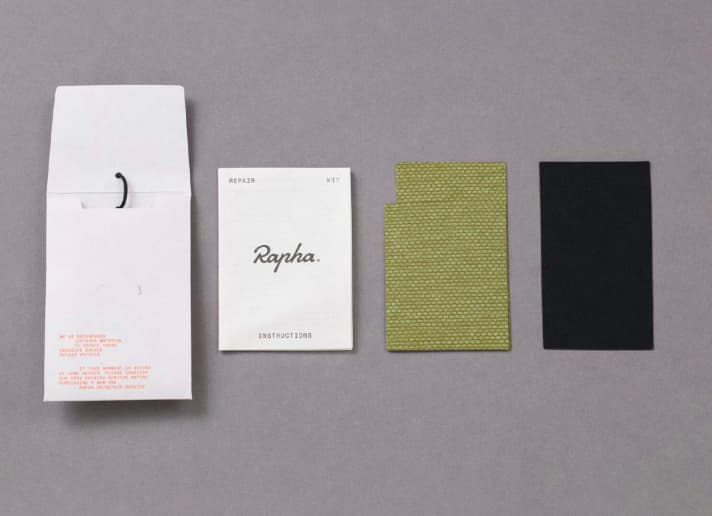   Shit, got stuck on the fence! With this repair kit, you can fix small holes in your jersey yourself.