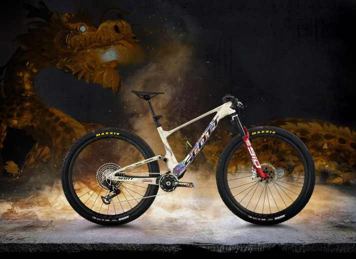 Is this art or can you ride it? Bjorn Riley's custom bike is a truly unique piece of equipment.