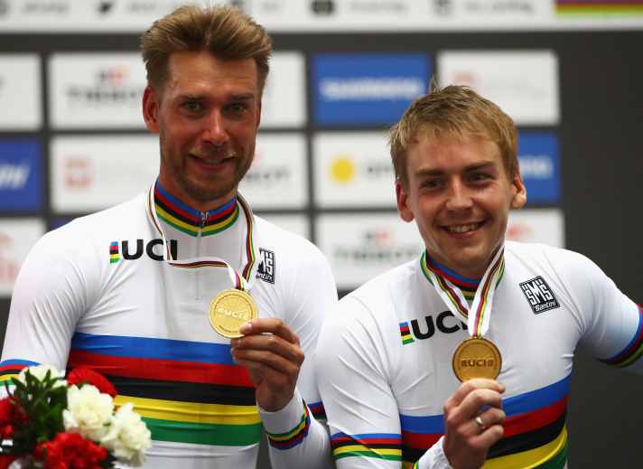 Roger Kluge (left) celebrated his greatest successes on the track, including winning the 2019 World Championship title in the Madison with Theo Reinhardt.
