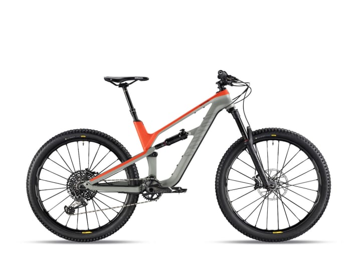   The Spectral CF Pro is extremely well equipped for 3999 euros.