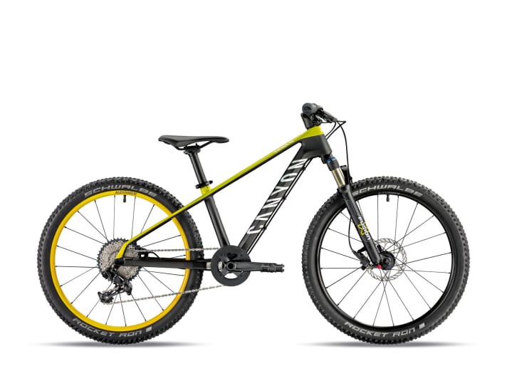 For the fastest: Canyon has created a carbon version of the 24-inch bike to satisfy the hunger of material-fetishistic fathers - for young racers. The Exceed 24 CF should weigh 10 kilos including suspension fork and fit kids between 120 and 140 centimetres tall. 1299 euros.