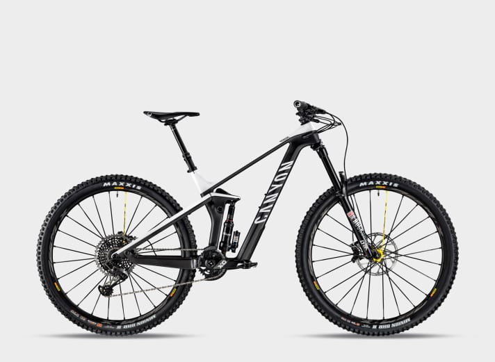   Canyon Strive CFR 9.0 Team, hier in einer weiteren Farbvariante – 5499 Euro – 14,05 kg