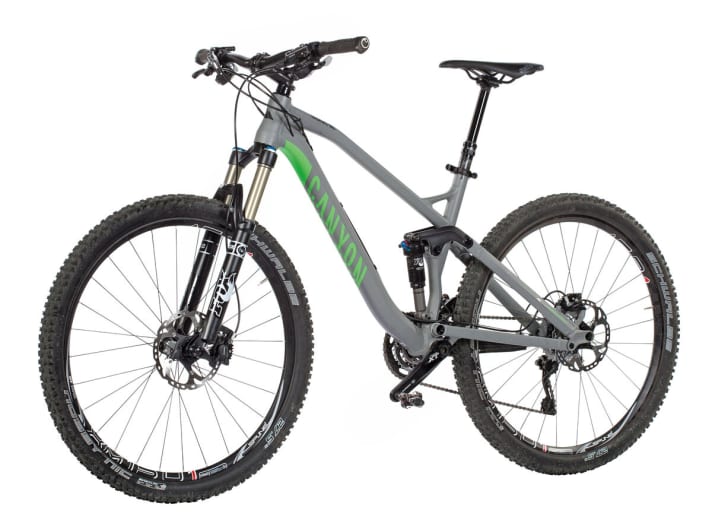   Canyon Nerve AL 9.0 2014: PLUS: Leichterer Rahmen, mehr Potenzial bergab, ohne Abstriche bergauf, Teleskop-Sattelstütze | MINUS: Schlechtere Lackqualität, höheres Gesamtgewicht