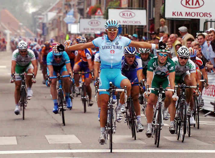 Heinrich Haussler won his first races with Gerolsteiner early in his career. He continued his career until 2023.