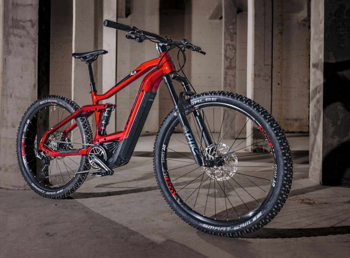   Das EMTB of the Year 2020 in der Kategorie E-Tourenfullys: das Haibike Sduro Fullnine 8.0.