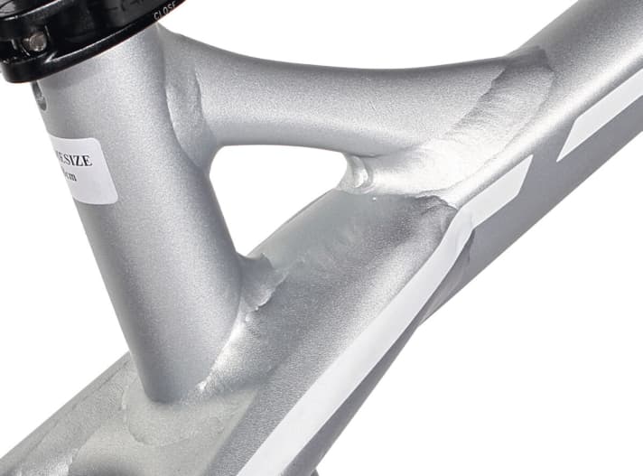   There is no beauty prize for this: the fat weld seams are particularly noticeable at the seat tube junction.