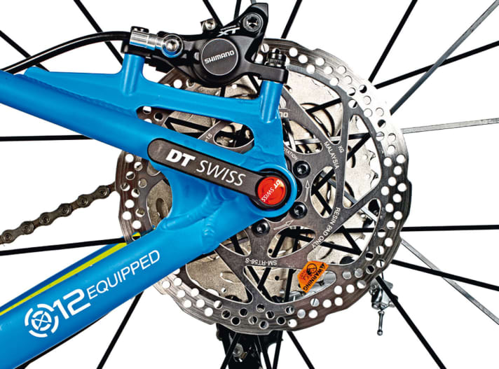   Die XT-Stopper sind zur Zeit das Maß der Dinge in dieser Klasse. Die gruppenungebundenen Stahl-Bremsscheiben fallen nicht negativ auf.