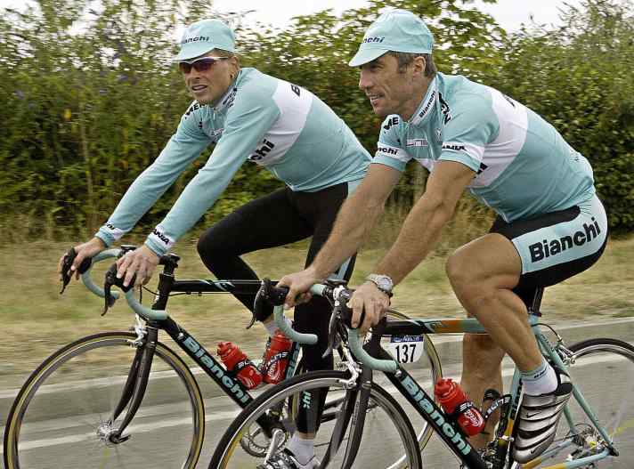 Thomas Liese (right) alongside Jan Ullrich.