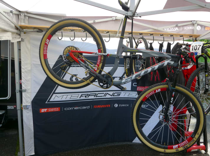   Das Scott Spark von Nino Schurter war am Scott-Stand das meist fotografierte Motiv.