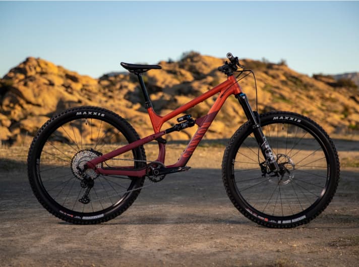   Spectral 125 AL: Two models for 2499 euros and 2999 euros are also available with an aluminium frame.