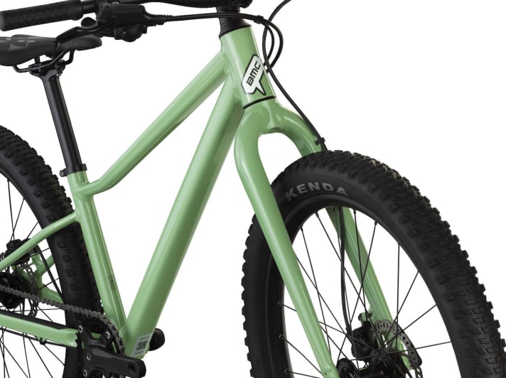 The scratch-resistant powder coating is designed to withstand the tough everyday life of children.