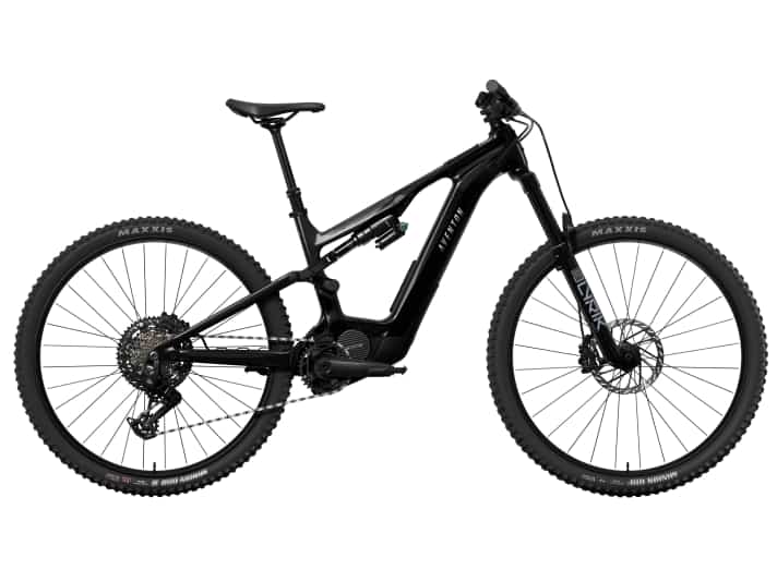 The top model for the trail. Price: 5499 euros.