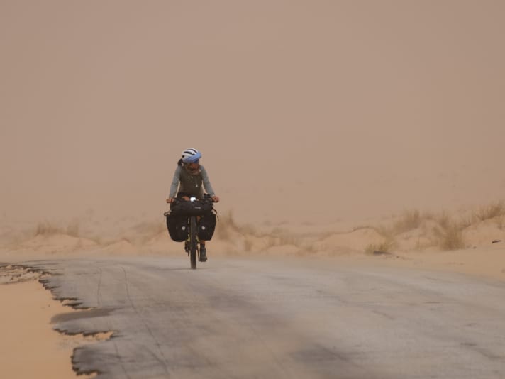 Überrascht war Wiebke davon, wie gut die Straßen sind, die sie durch die Sahara führen.