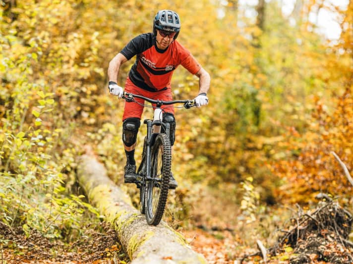 Tips for balancing correctly on the bike.