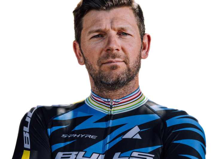 Er lässt es inzwischen in der Kategorie “Masters” etwas ruhiger angehen, sagt er. Aber die will er natürlich gewinnen: Karl Platt, Team Bulls